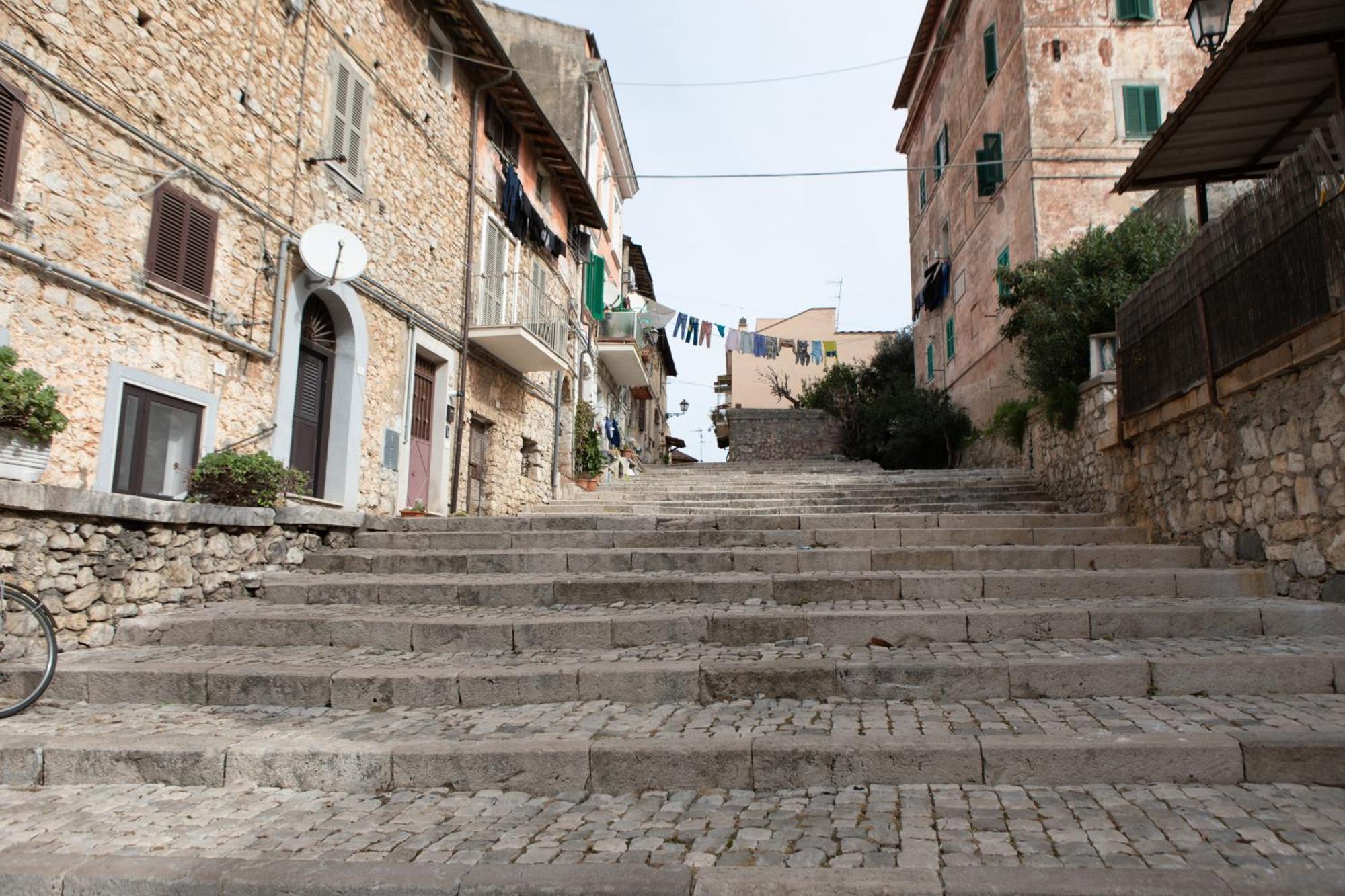Апартаменты Casa Vitelli - Centro Storico A Due Passi Da Tutto Террачина Экстерьер фото